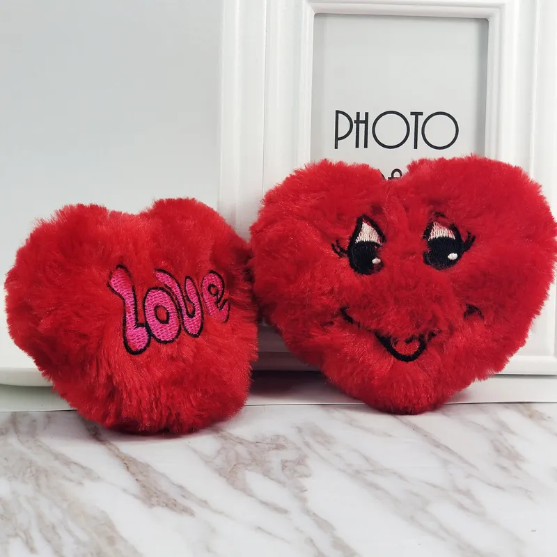 Manufacture Customized Wholesale Keychain Pompom Keychain Heart Shape Keychain Fur POM Poms