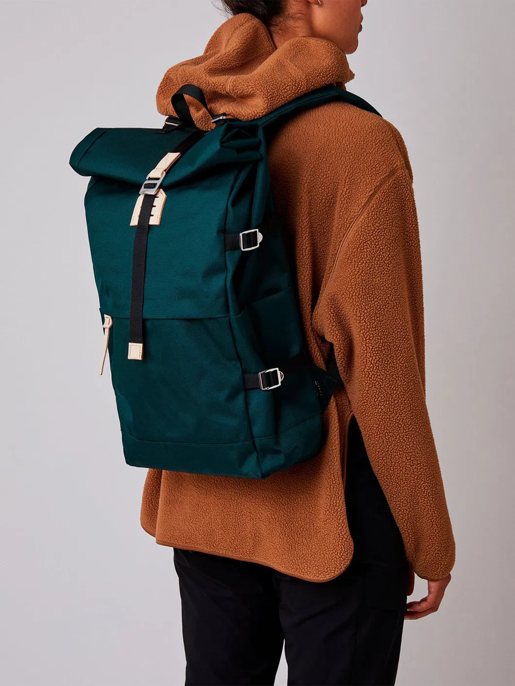 Unisex Vintage Style Rolltop Backpack Custom RPET Polyester Outdoor Sports Pack Business School Bag
