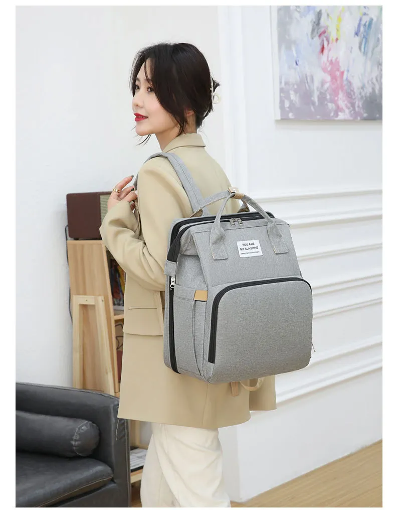 Minimalist Mommy Bag Portable Folding Shoulder Backpack Multi Functional Large Capacity Baby Bed Mommy Backpack