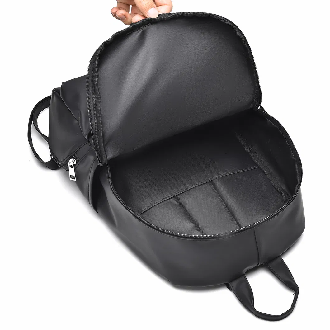 Men&prime;s Leather Film Waterproof Material Leisure Business Backpack