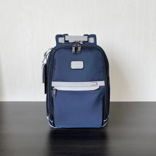Fashionable Waterproof Daily Commuting Men′s Computer Backpack