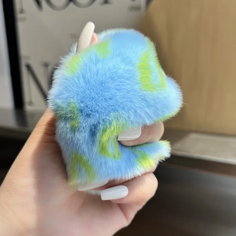 Creative Real Rabbit Fur Ball Pompom Personality Fluffy Keychains 8cm Keychain Bag Pendant