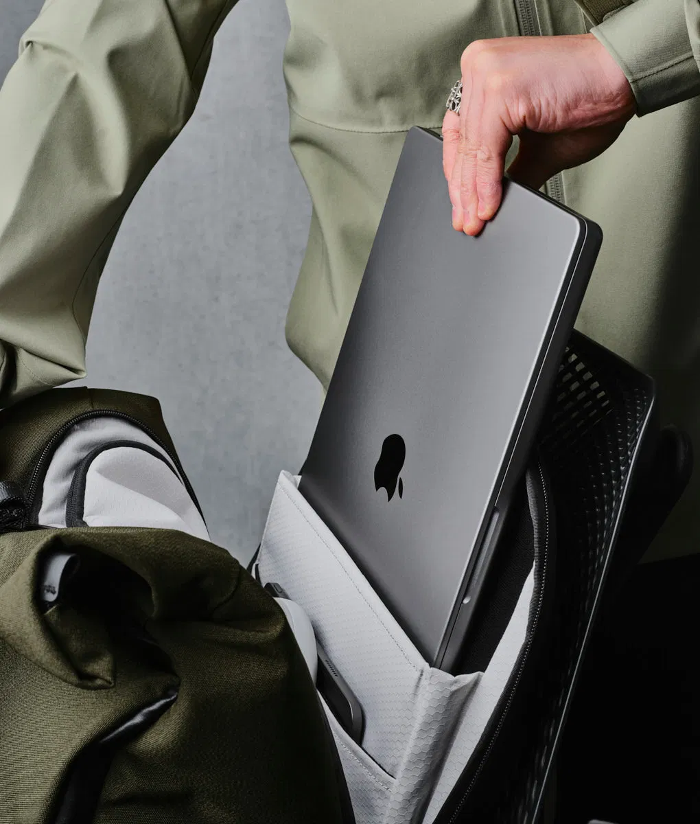 Customizable Logo Multi-Function Outdoor Backpack Waterproof Wear-Resistant Camera Backpack