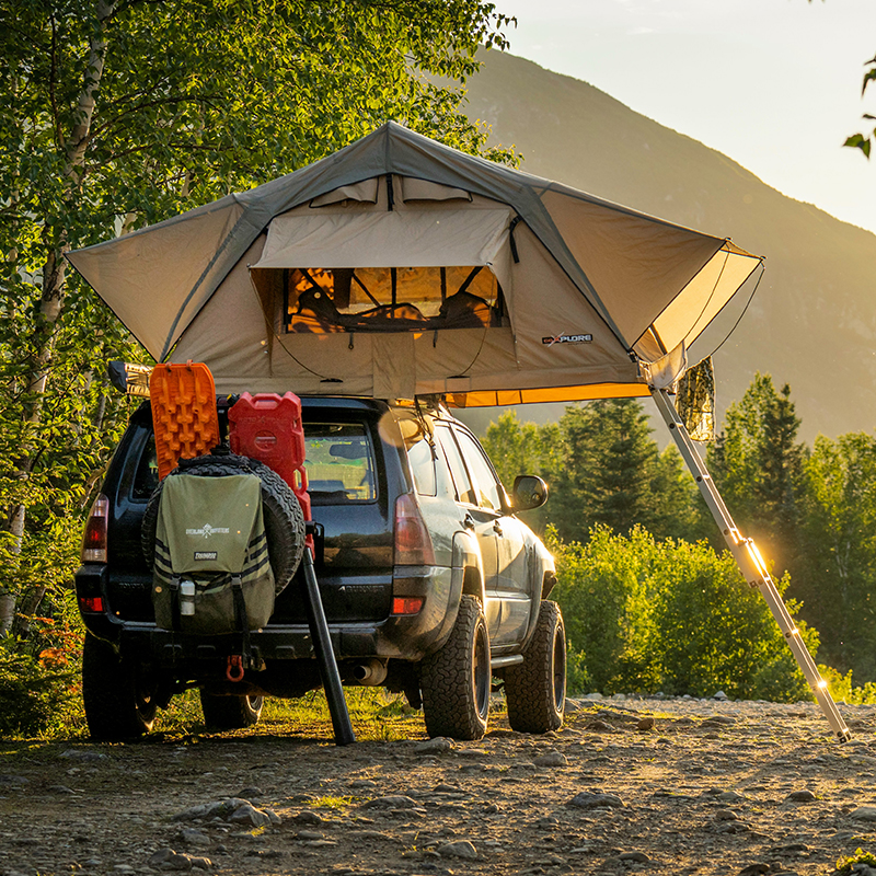 CAMPING