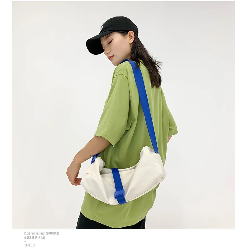 New Large Capacity Toast Straddle Handheld Tote Bag Sports Leisure Waterproof Yoga Travel Fitness Bag