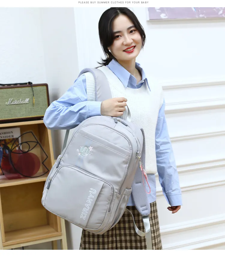 Factory Customized Primary and Secondary School Backpacks for Girls Simple and Large Capacity Backpacks
