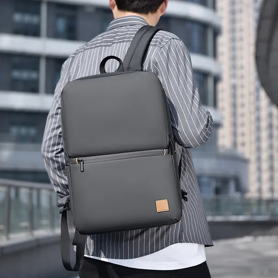 New Design Helmet Backpack Basketball Baackpack 15.6-Inch Computer Business Men′s Backpack
