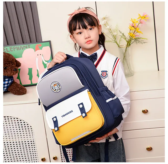 New Student Backpack Primary School Student Load Reduction and Spinal Protection Backpack