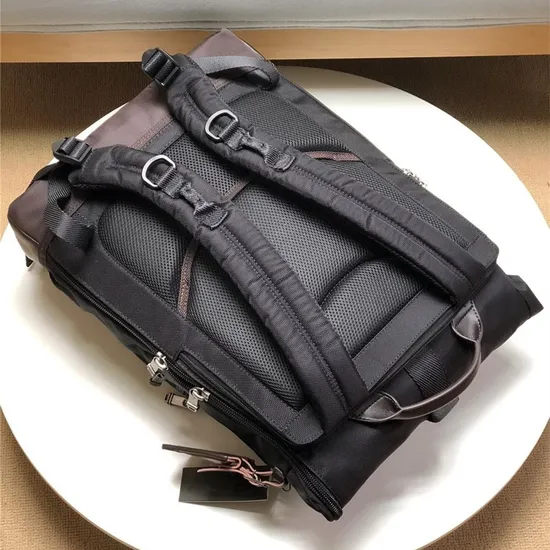 Men′s Backpack Business Leisure Computer Backpack Large Capacity Travel Bag