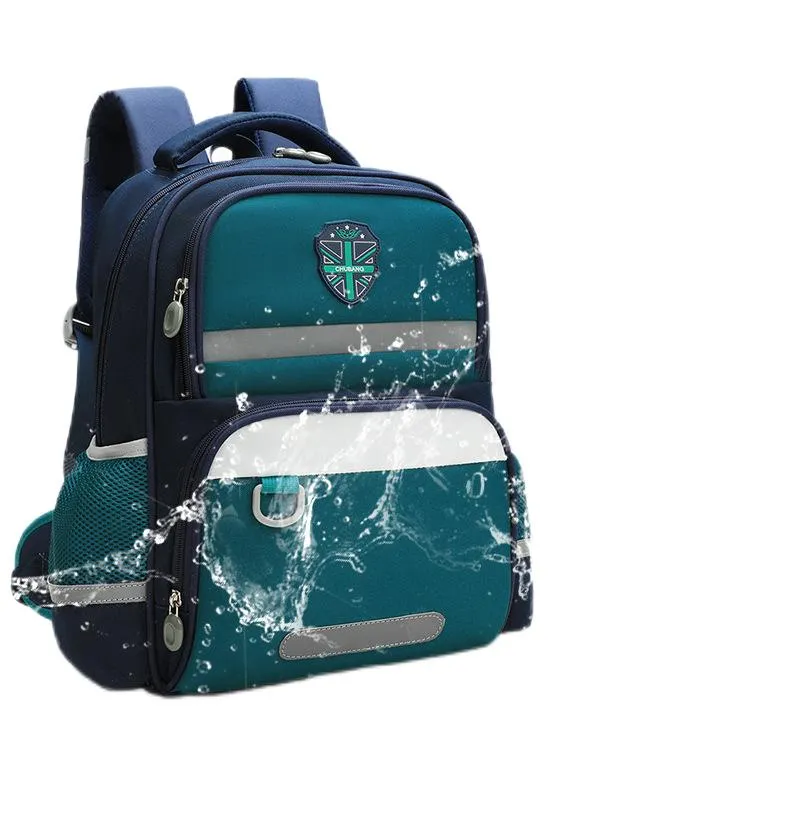 Customized Backpack Primary School Studentschildren Ultra Light Spine Protection