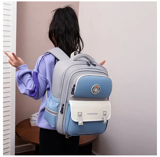 New Student Backpack Primary School Student Load Reduction and Spinal Protection Backpack