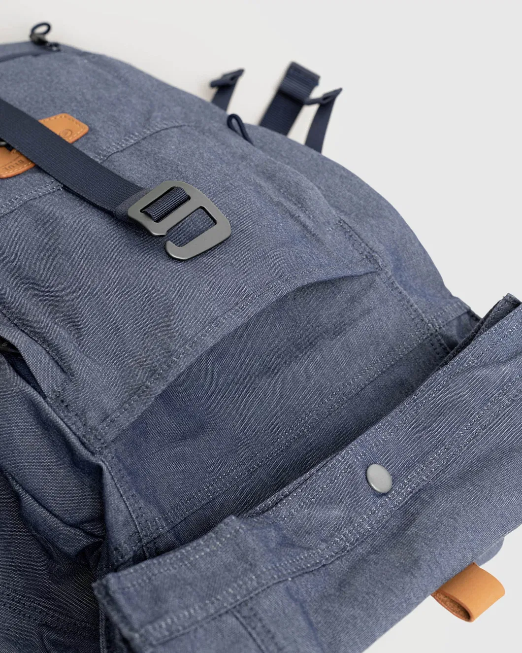 Casual Large Capacity Laptop Backpack Waterproof Travel Roll Top 16 Computer Backpack
