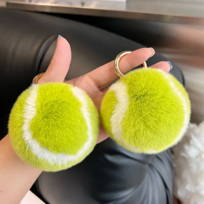 Factory Direct Supplier Wholesale Real Big Rabbit Fur Pompom Ball Keychain Bag Charm Colorful Cute Tennis Fur Ball Keyring