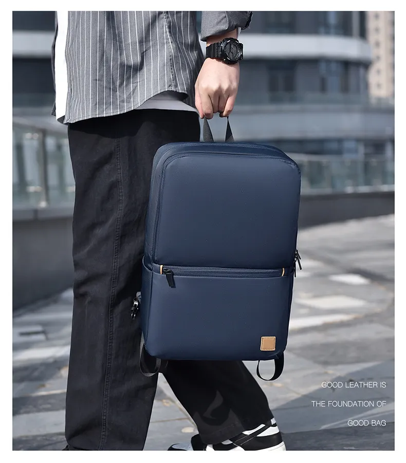 New Design Helmet Backpack Basketball Baackpack 15.6-Inch Computer Business Men&prime;s Backpack