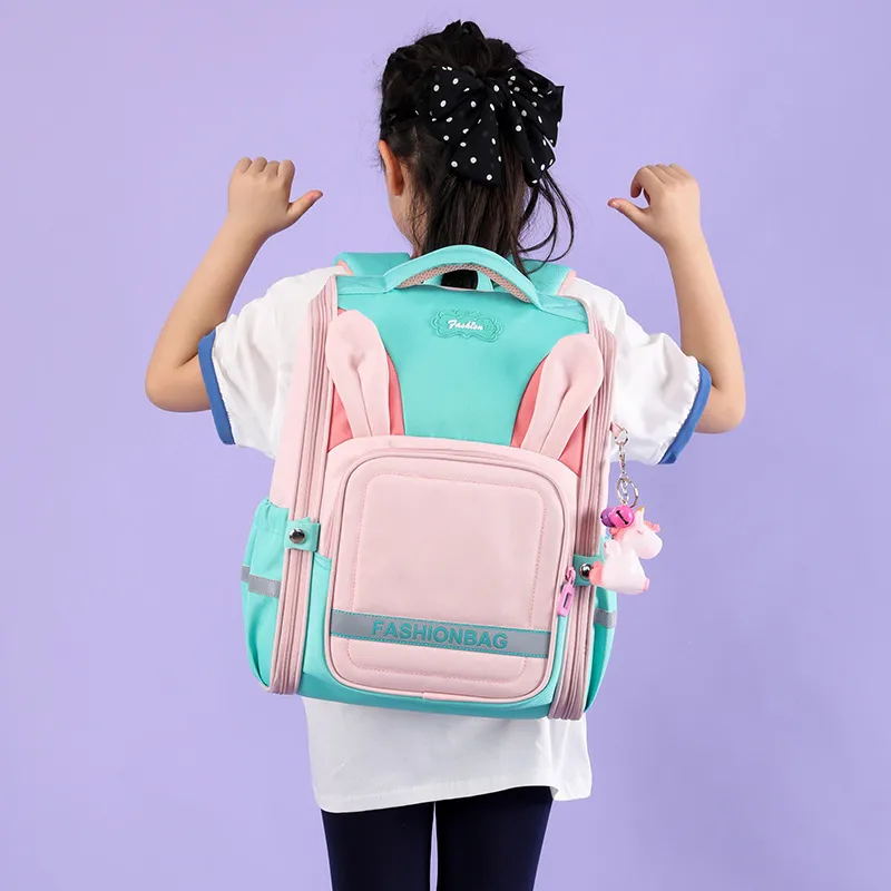 Factory Customized Elementary School Backpacks Reduce Weight and Ergonomic Backpacks