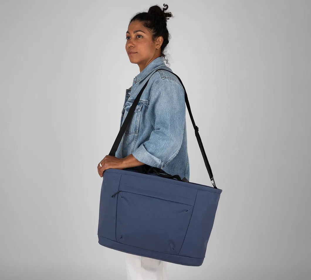 Custom Outdoor Travel Laptop Work Bag Waterproof Nylon Adventure Tote Bag