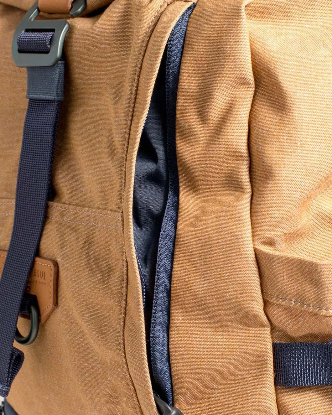 Casual Large Capacity Laptop Backpack Waterproof Travel Roll Top 16 Computer Backpack