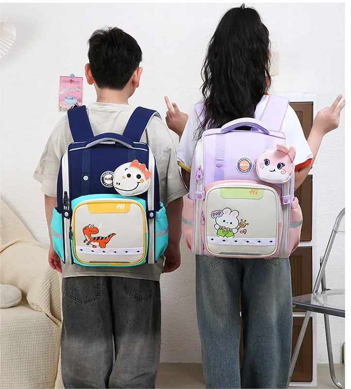 2024 New Primary School Backpack for Boys and Girls Spinal Protection Lightweight Children&prime;s Backpack