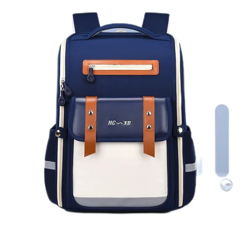 New Elementary School Backpack with Ultra Light Spine Protection and Weight Reduction Children&prime;s Backpack