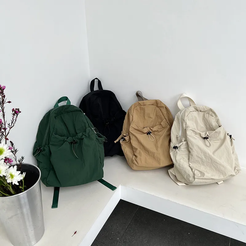 New High-Capacity Lightweight Casual Nylon Student Backpack