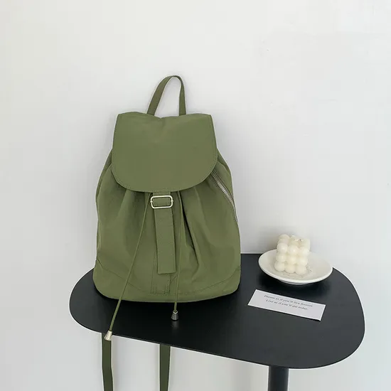 2024 New Nylon Backpack for Women with Large Capacity Fashion Simple Student Backpack