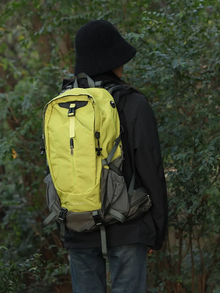 Outdoor Hiking Backpack Lightweight Large Capacity Travel Waterproof Nylon Backpack