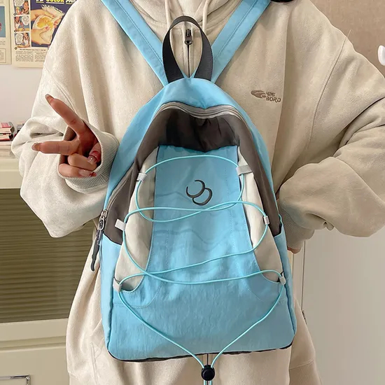 New Design with Contrasting Colors Versatile Outdoor Sports Backpack for College Students