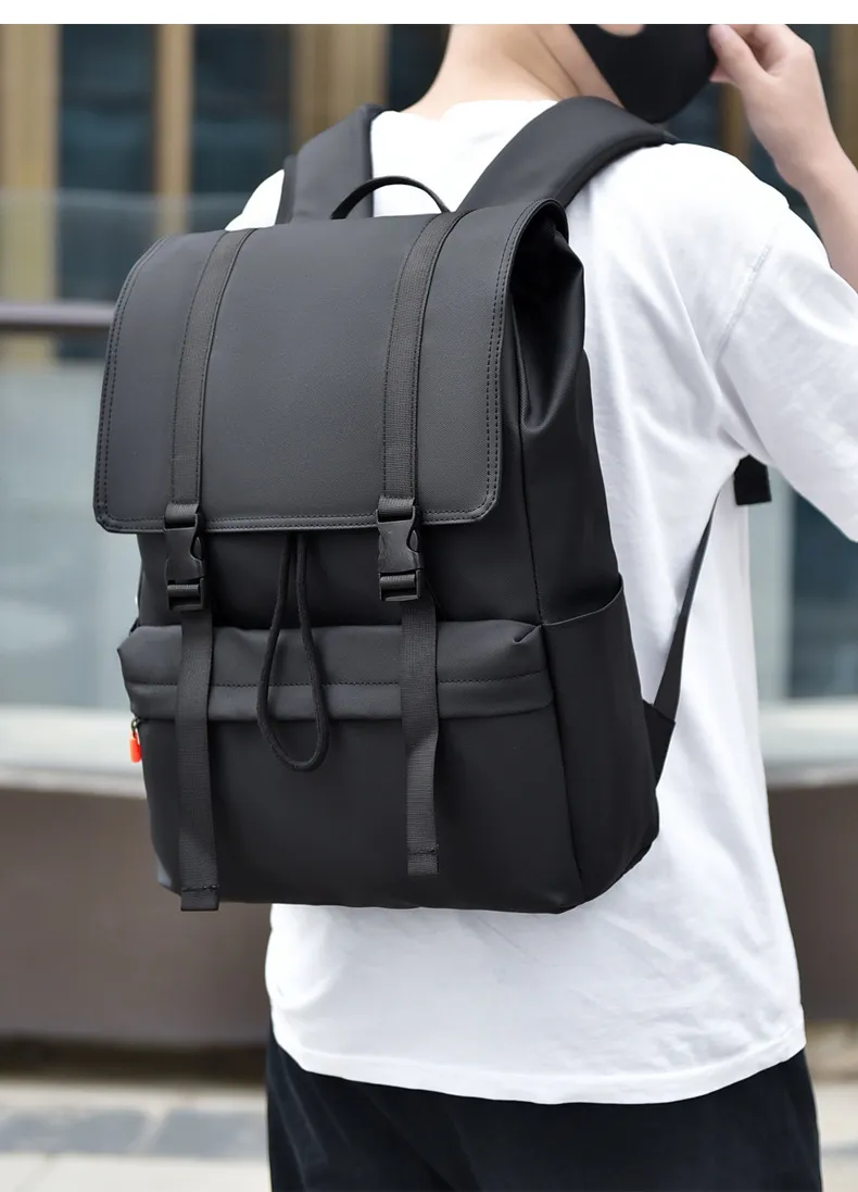 Men&prime;s Fashion Large Capacity Lightweight Travel Backpack