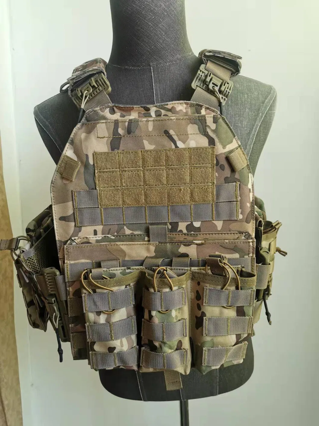 Outdoor Sports Multi Functional Nylon Tactical Quick Release Vest Shooting Camo Training Clothes