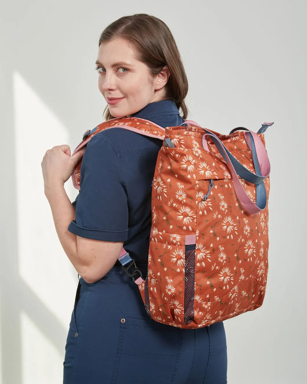 Wholesale Green Nylon Sport Backpack Large Travel Casual Outdoor Daypack Custom Unisex Duffel Bag