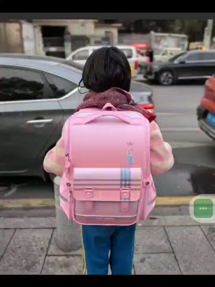 New Backpack for Boys Girls Elementary School Students with Spine Protection Backpacks