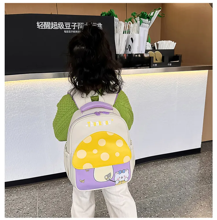 New Children&prime;s Kindergarten School Bag Cute Cartoon Backpack Lightweight Large Capacity Backpack