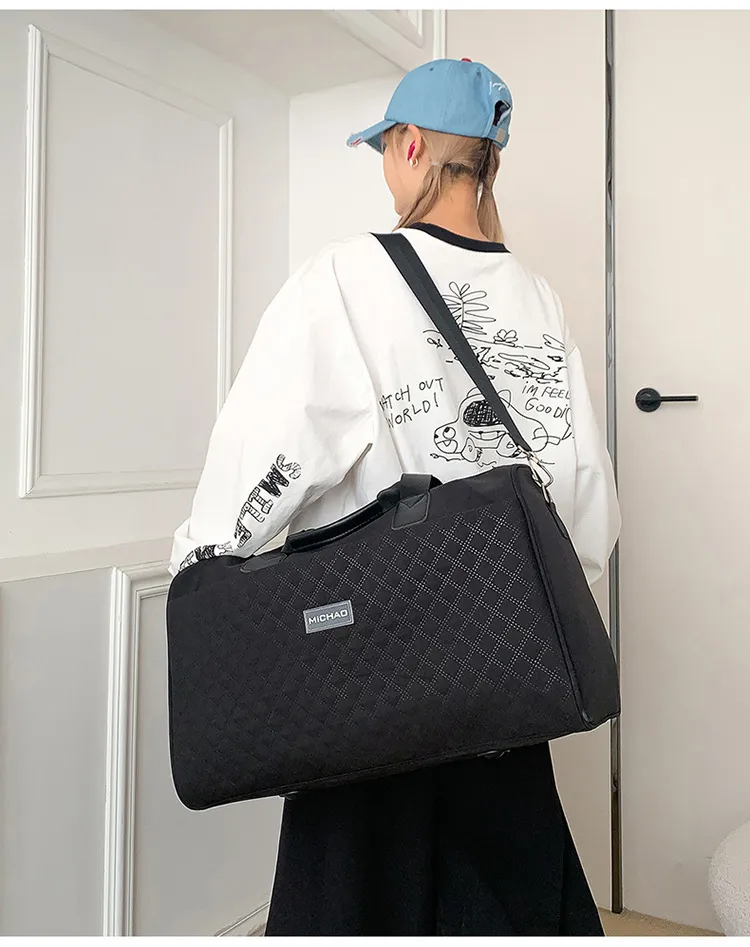 Sports Yoga and Fitness Bag with Large Capacity for Outdoor Business Trips